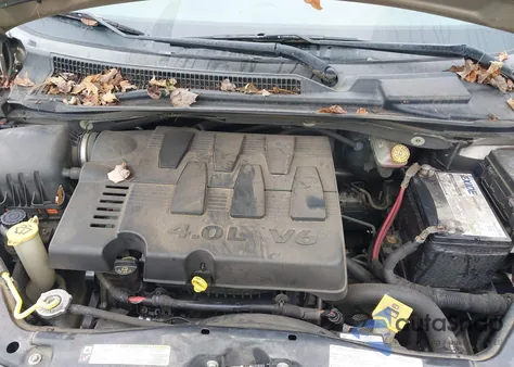 2008 Chrysler Town & Country Limited from USA, damaged, VIN 2A8HR64X28R636965